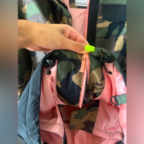 Aperture Snowboard/Ski Jacket - Picture 7 of 10